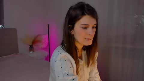 Laura online show from 26, 2, 2025