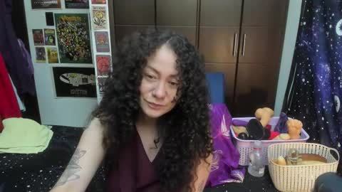  Wen  online show from 10, 11, 2025