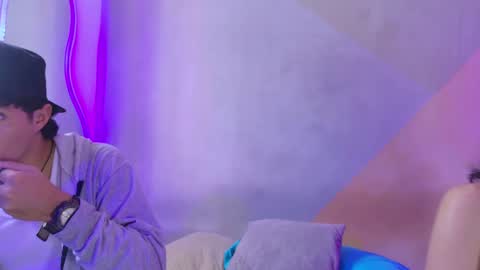 laura_and_kevin online show from 29, 9, 2025