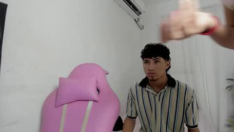 laura_and_kevin online show from 7, 1, 2026