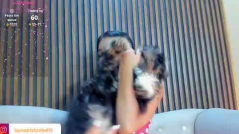 Laura online show from 1, 2, 2025