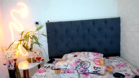 LAURA online show from 11, 3, 2026