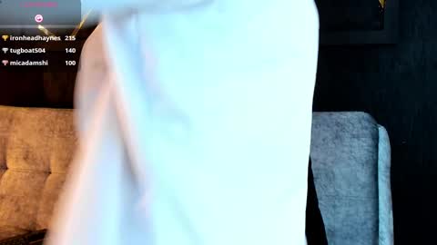 Laura online show from 4, 3, 2025