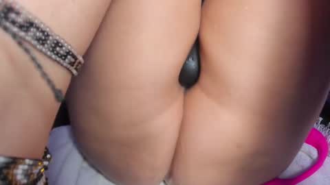 Snapshot of laura_hills18 chatting on 1, 3, 2025 Lura online show from 1, 3, 2025