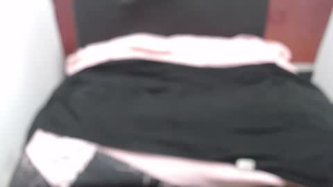  Laura  online show from 17, 1, 2026