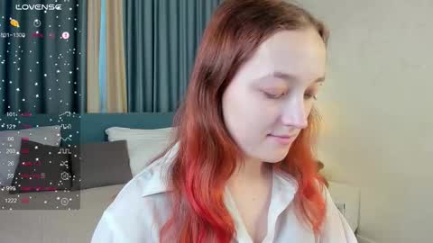 Snapshot of laura_kelley1 chatting on 19, 11, 2025 laura_kelley1 online show from 19, 11, 2025