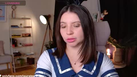 Laura Lee. online show from 10, 10, 2025