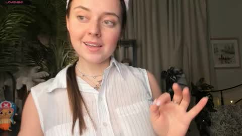 Snapshot of laura_mutti chatting on 2, 3, 2026 Samantha online show from 2, 3, 2026