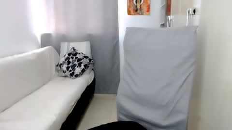 Laura online show from 21, 9, 2025