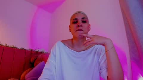 Laura Rose online show from 20, 4, 2026