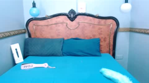 Laura online show from 26, 2, 2025