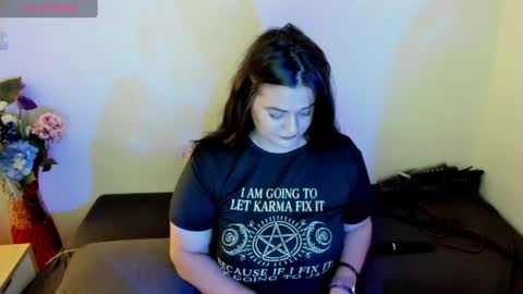 Snapshot of laura_sinner chatting on 15, 6, 2026 Laura online show from 15, 6, 2026