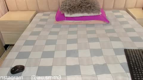 laura online show from 15, 12, 2025