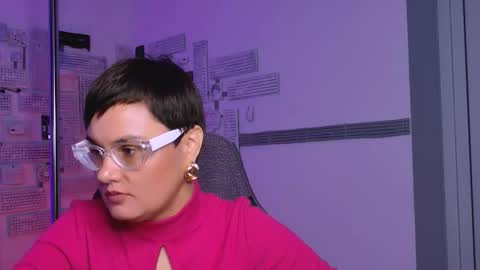 lauradavidsons online show from 12, 9, 2025