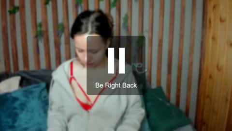 Snapshot of lauraellinss chatting on 14, 9, 2025 Laura online show from 14, 9, 2025