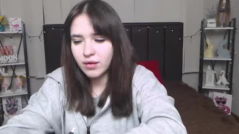 LauraHlot online show from 3, 2, 2025