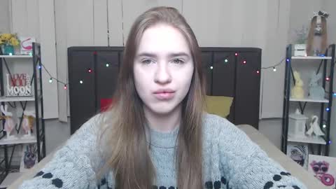 LauraHlot online show from 10, 9, 2025