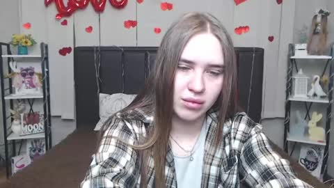LauraHlot online show from 27, 5, 2026