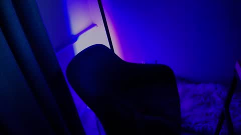 Snapshot of lauramartix chatting on 18, 2, 2026 Leila Libertas online show from 18, 2, 2026