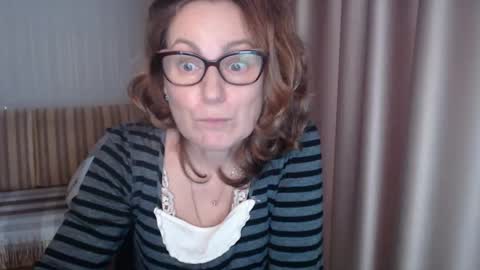 Lauraoven1 online show from 14, 2, 2025