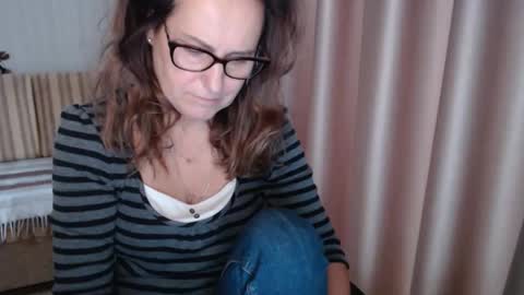 Lauraoven1 online show from 29, 10, 2025