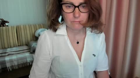 Lauraoven1 online show from 19, 5, 2026