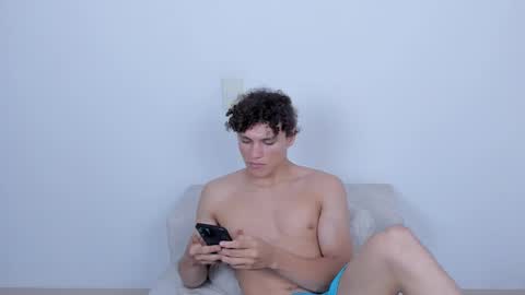 Laureent online show from 2, 3, 2025