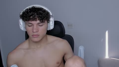 Laureent online show from 26, 10, 2025