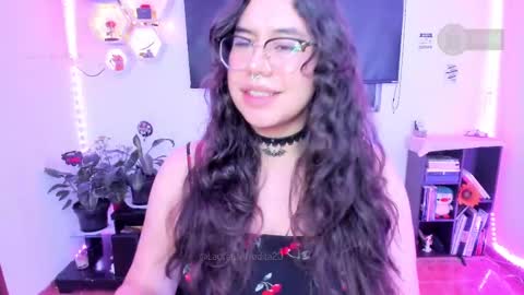  Im Lauren  independent model   online show from 4, 3, 2025