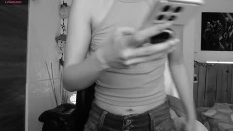 Lauren online show from 1, 1, 2025