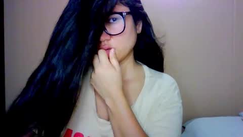 onlyfan laureng7 - 7 laureng2 online show from 22, 9, 2025