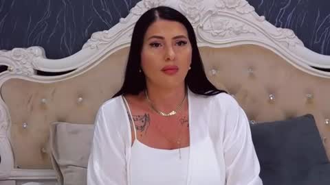 Laura online show from 8, 7, 2026