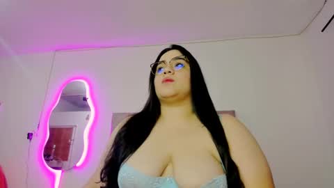 laurenlaine online show from 17, 2, 2025