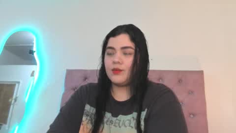 laurenlaine online show from 3, 3, 2026