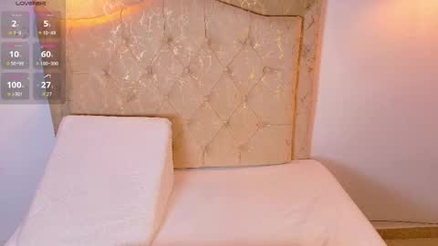 laurenn_smitth online show from 13, 4, 2026