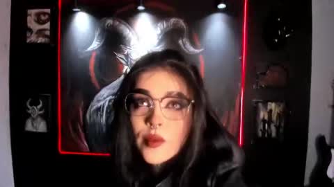 Snapshot of laurenrousexx chatting on 24, 6, 2026 LAUREN INDEPENDENT MODEL HELP ME REACH 100 LIKES PLS online show from 24, 6, 2026