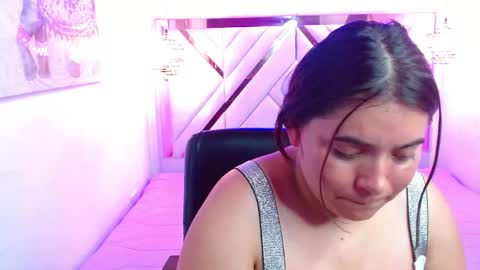 laura  online show from 15, 5, 2026
