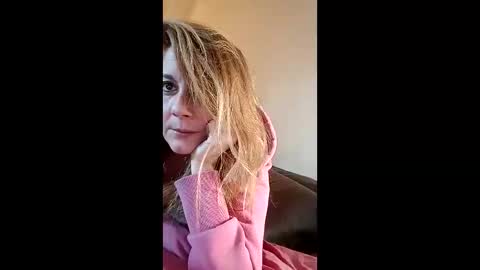 lauriehotxxx online show from 14, 4, 2026