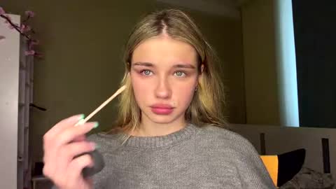 Bella online show from 13, 5, 2026