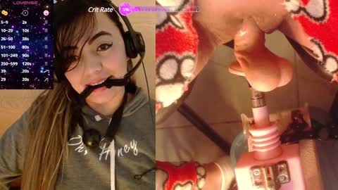 Snapshot of lauriss_ chatting on 28, 12, 2024 lauriss_ online show from 28, 12, 2024