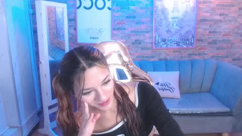 Laurita  online show from 30, 12, 2024