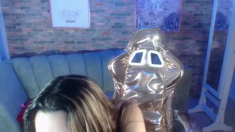 Laurita  online show from 26, 2, 2025