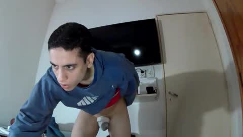 Snapshot of lauti_twink chatting on 22, 9, 2025 Lautaro online show from 22, 9, 2025
