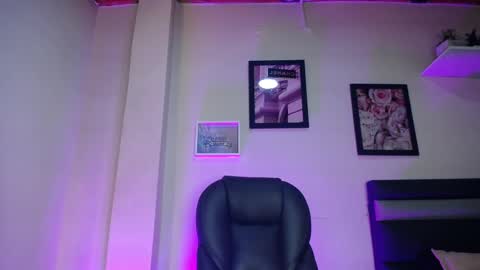 LauWild online show from 8, 1, 2026