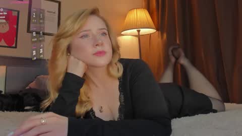 Snapshot of lavender_tender chatting on 29, 5, 2026 Lav online show from 29, 5, 2026