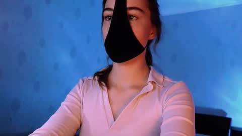 Lavinda online show from 17, 10, 2025