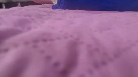 Lay Madison  online show from 4, 2, 2025