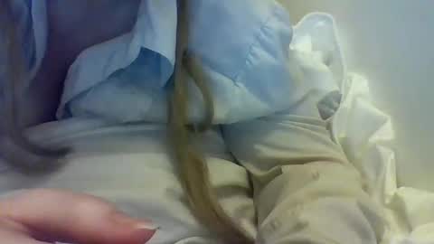 layannalea online show from 20, 10, 2025