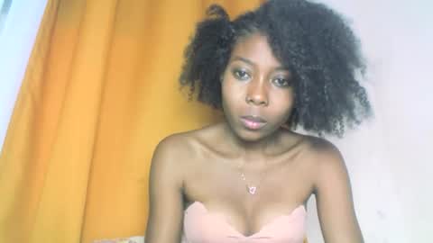 layannek online show from 8, 10, 2025