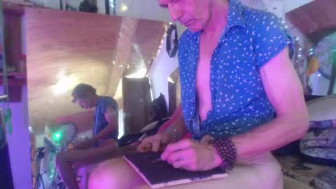 Laye19 online show from 9, 1, 2025